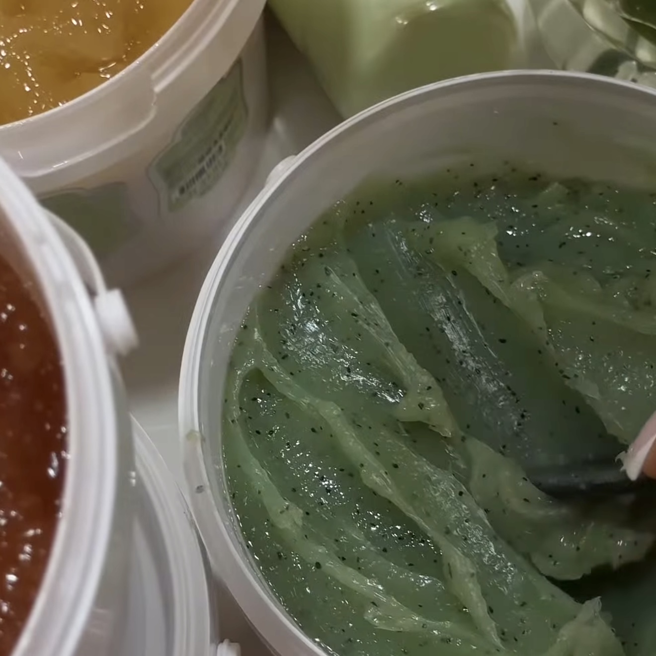 Plastic packaging for cosmetics