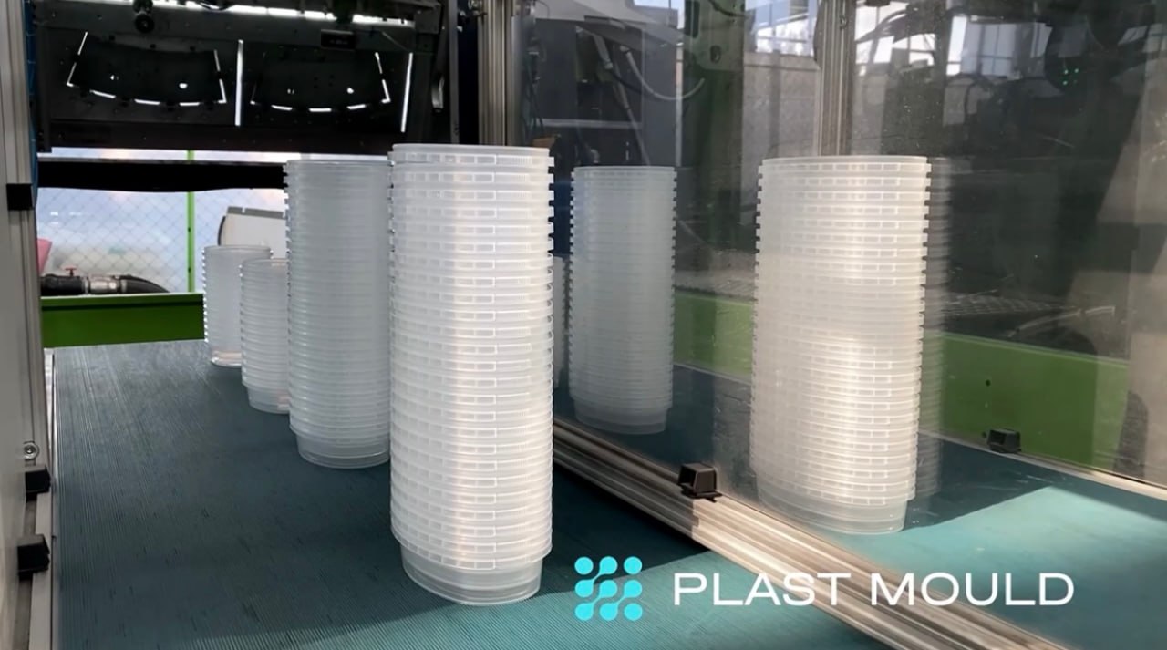 Етапи виробництва пластикової тари